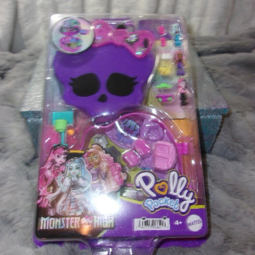 T-118 (NIP) POLLY POCKET MONSTER HIGH COMPACT PLAYSET